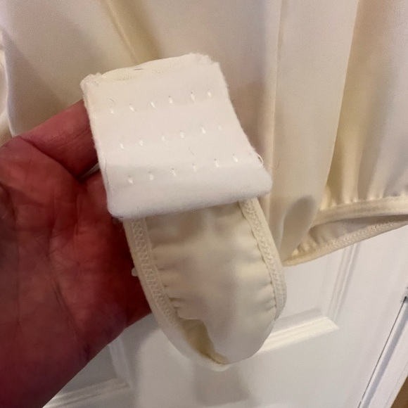 JLUXLABEL Cream Bodysuit with Detachable Spaghetti Straps, size medium run small - Picture 9 of 10